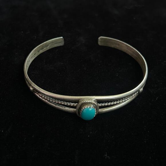 Vintage 0.5” Thick Navajo Turquoise and Sterling Silver Cuff Bracelet - Picture 1 of 9